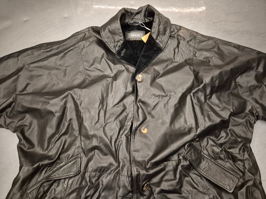 90s BALLY 숄카라 레더 코트 상품이미지4