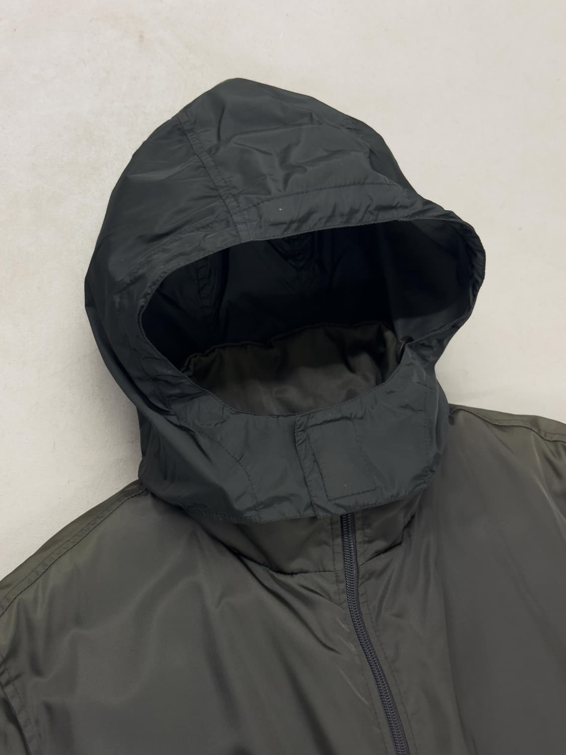 90s 프라다 나일론 푸퍼 패딩 상품이미지2