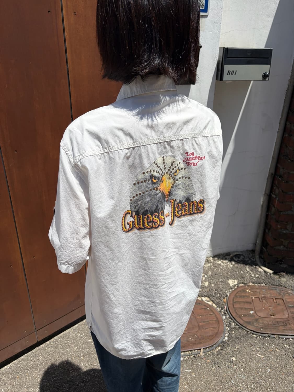 Guess jeans 이글 그래픽 스터드 반팔 셔츠 L 상품이미지3