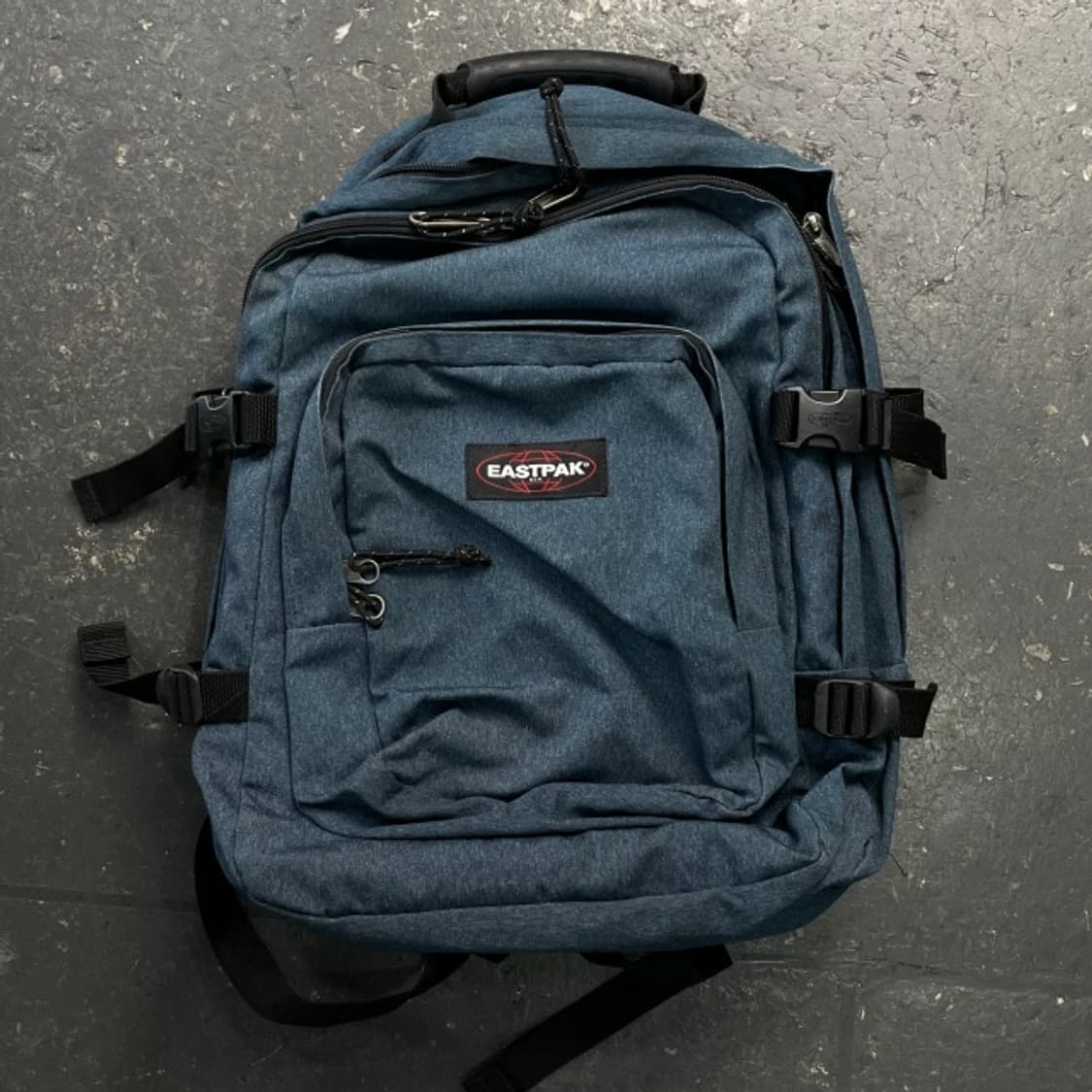 이스트팩 백팩  상품이미지1