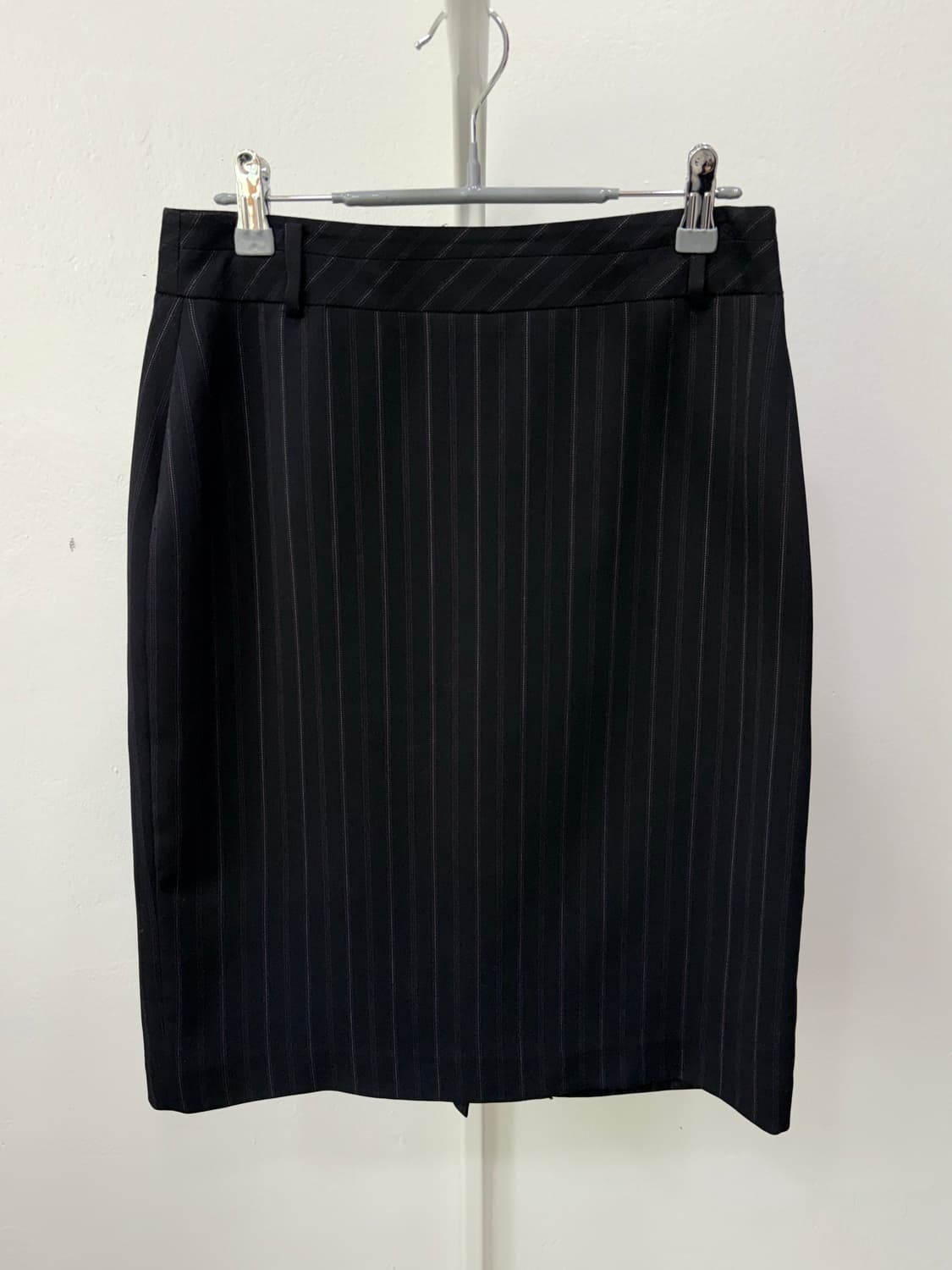 긱시크 스트라이프 미디 스커트 상품이미지4