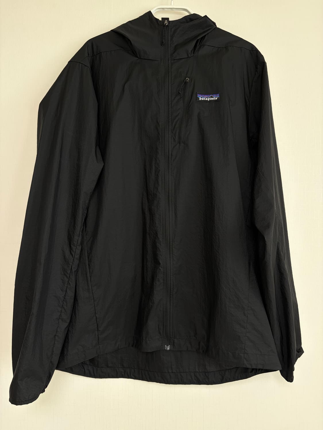 파타고니아 후디니 바람막이 블랙 M사이즈 상품이미지1