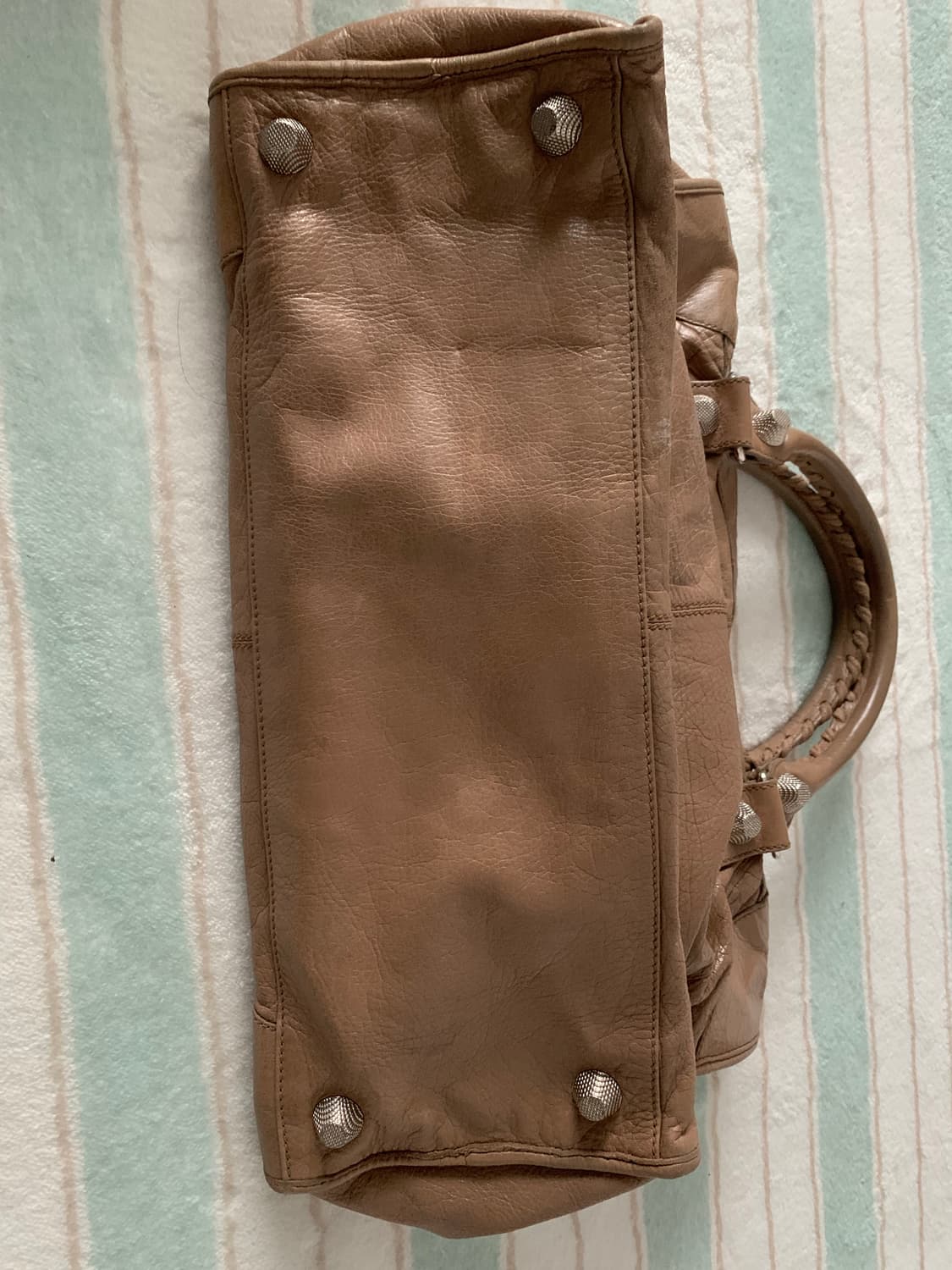 발렌시아가 라지 모터백  상품이미지8