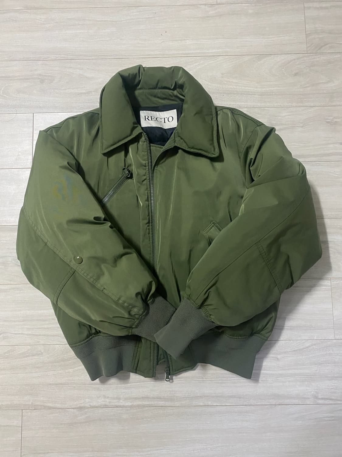 [M] 렉토 포코노 퀼티드 구스 다운 점퍼 숏 패딩 카키 상품이미지5