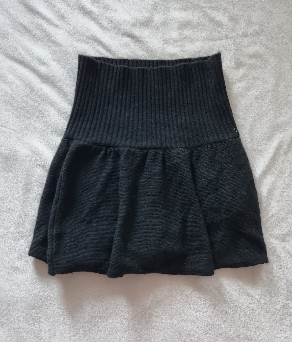 블랙업 니트 스커트 상품이미지1