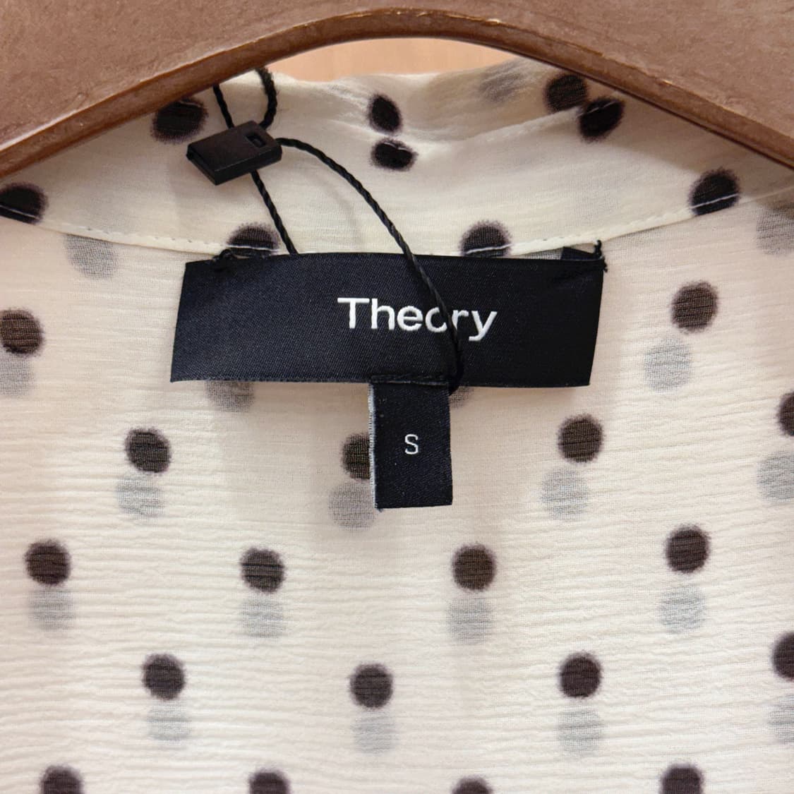 띠어리 시스루 하이넥 셔츠 실크 블라우스 도트 패턴 디테일 화이트 상품이미지7