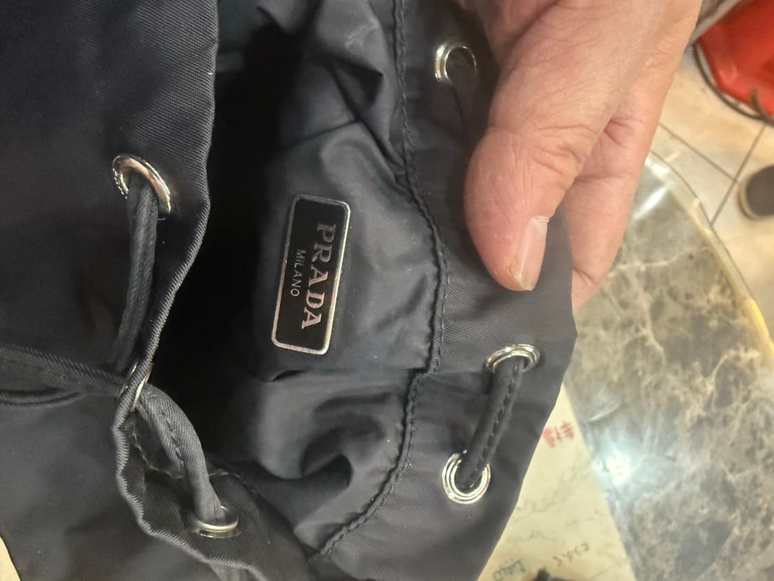 정품 프라다 나일론 파우치 버킷백 팝니다 상품이미지10