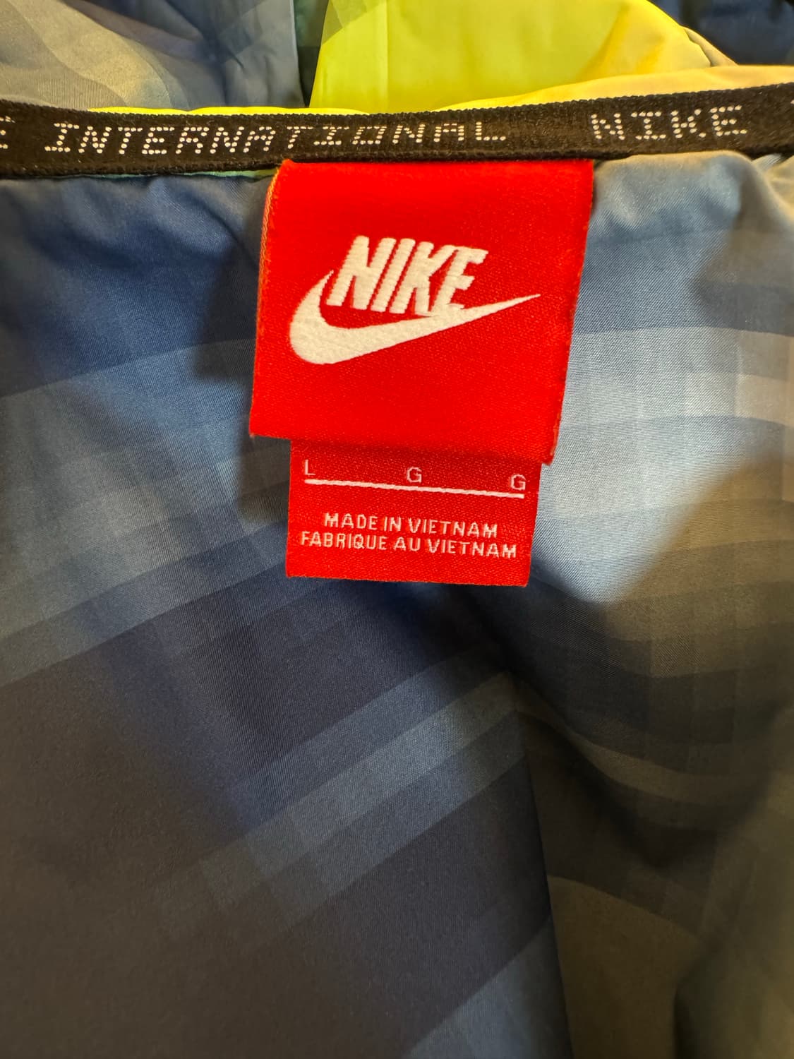 [L]나이키 인터내셔널 윈드러너 바람막이 자켓 상품이미지4