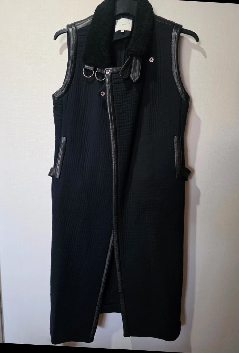 IRO 블랙 롱베스트 상품이미지1