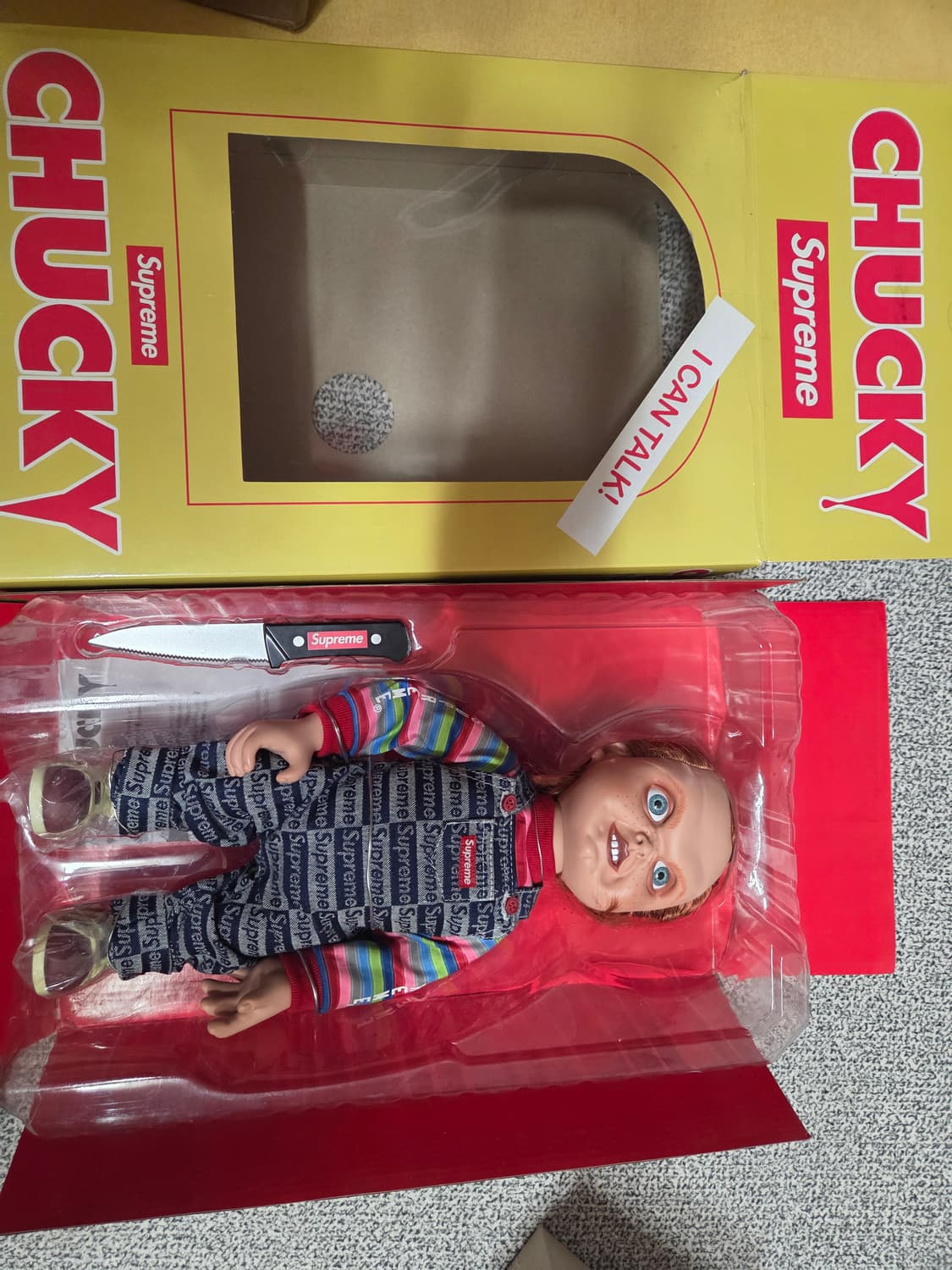 슈프림 처키 돌 상품이미지3