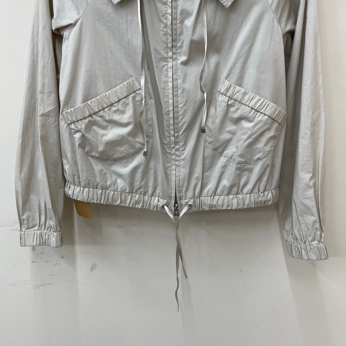 쿠미쿄쿠 로걀 카라 바람막이 상품이미지3