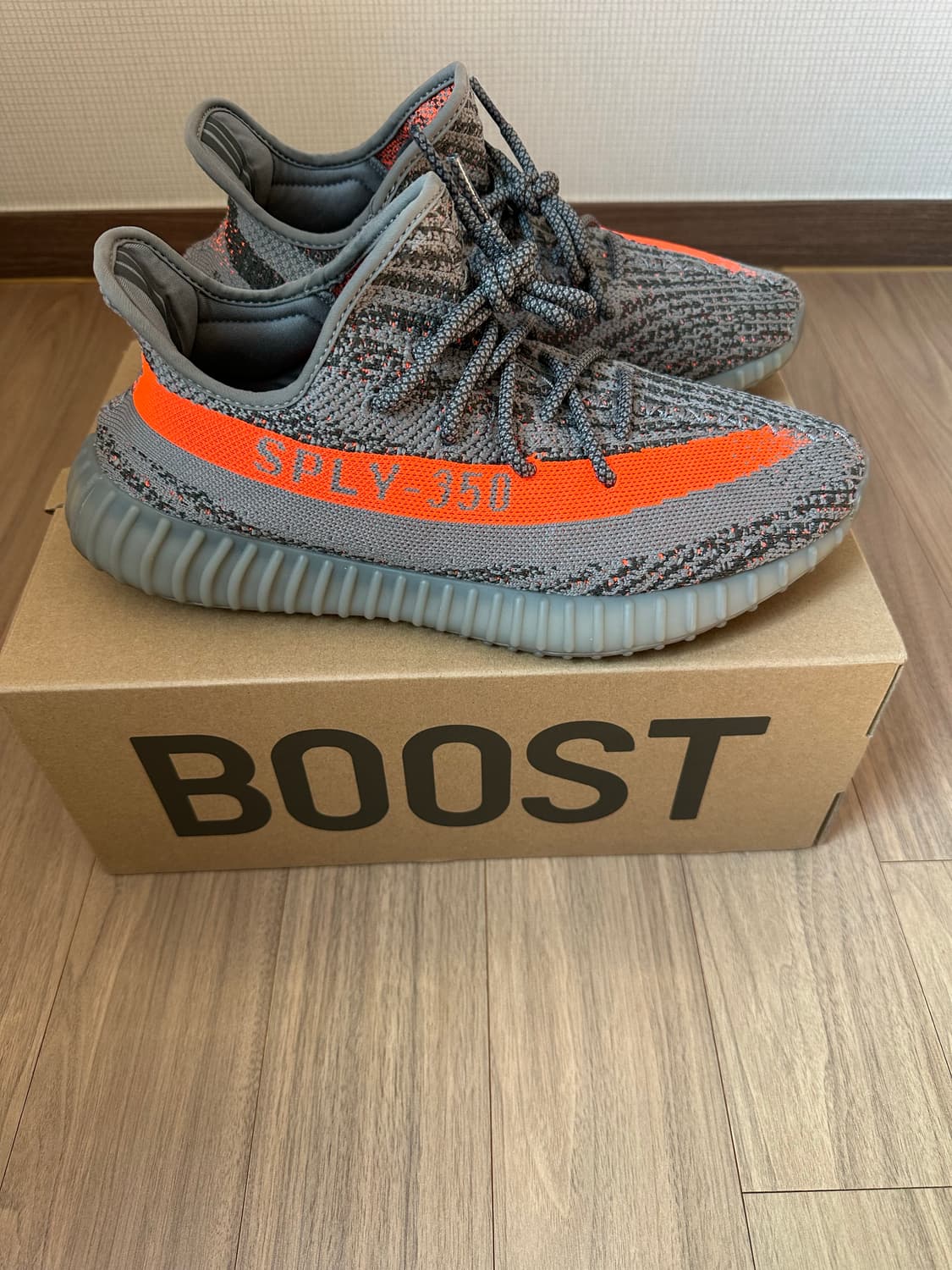 290 아디다스 이지 부스트 350 V2 벨루가 - 리플렉티브 상품이미지5