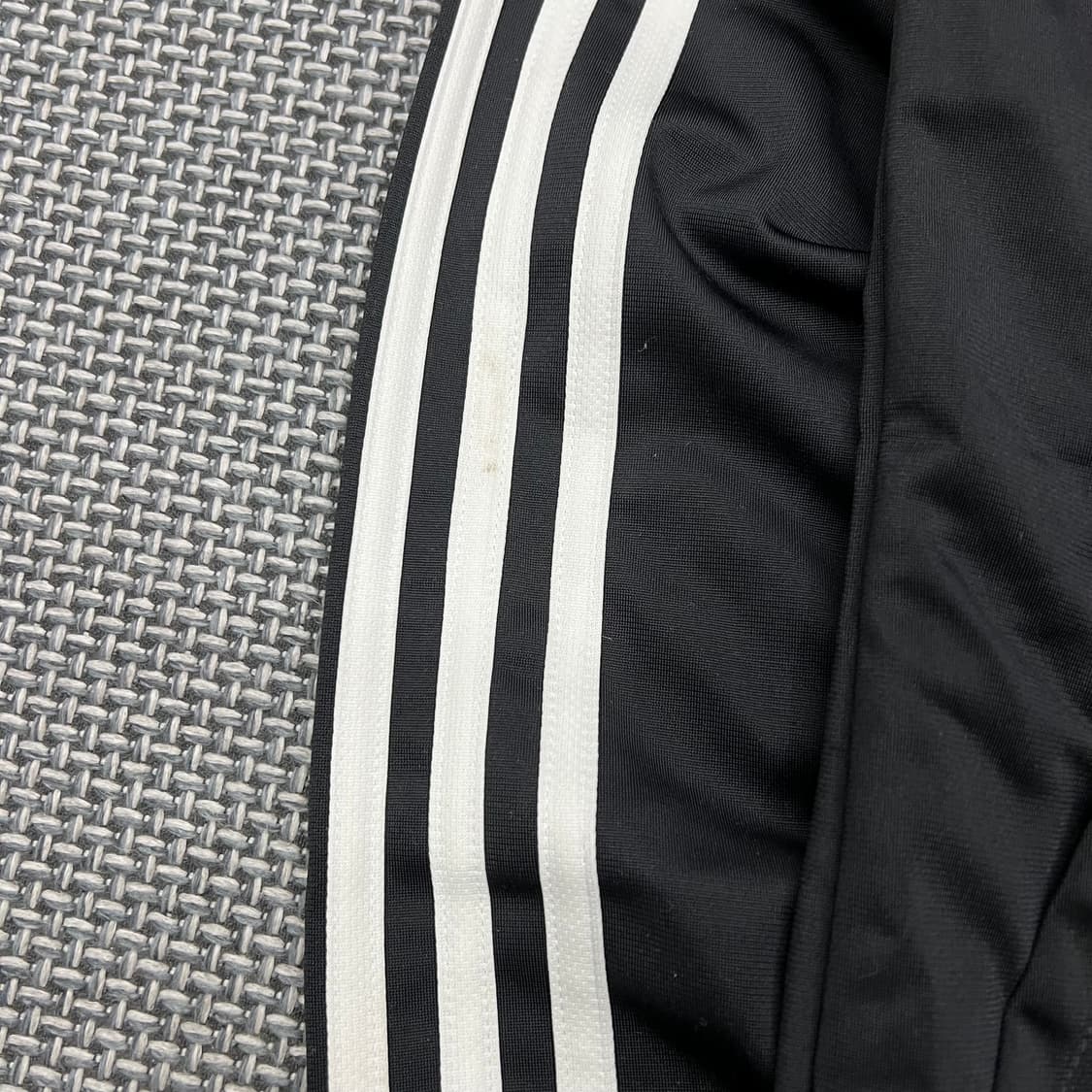 착샷O 아디다스 블랙 져지 170 상품이미지4