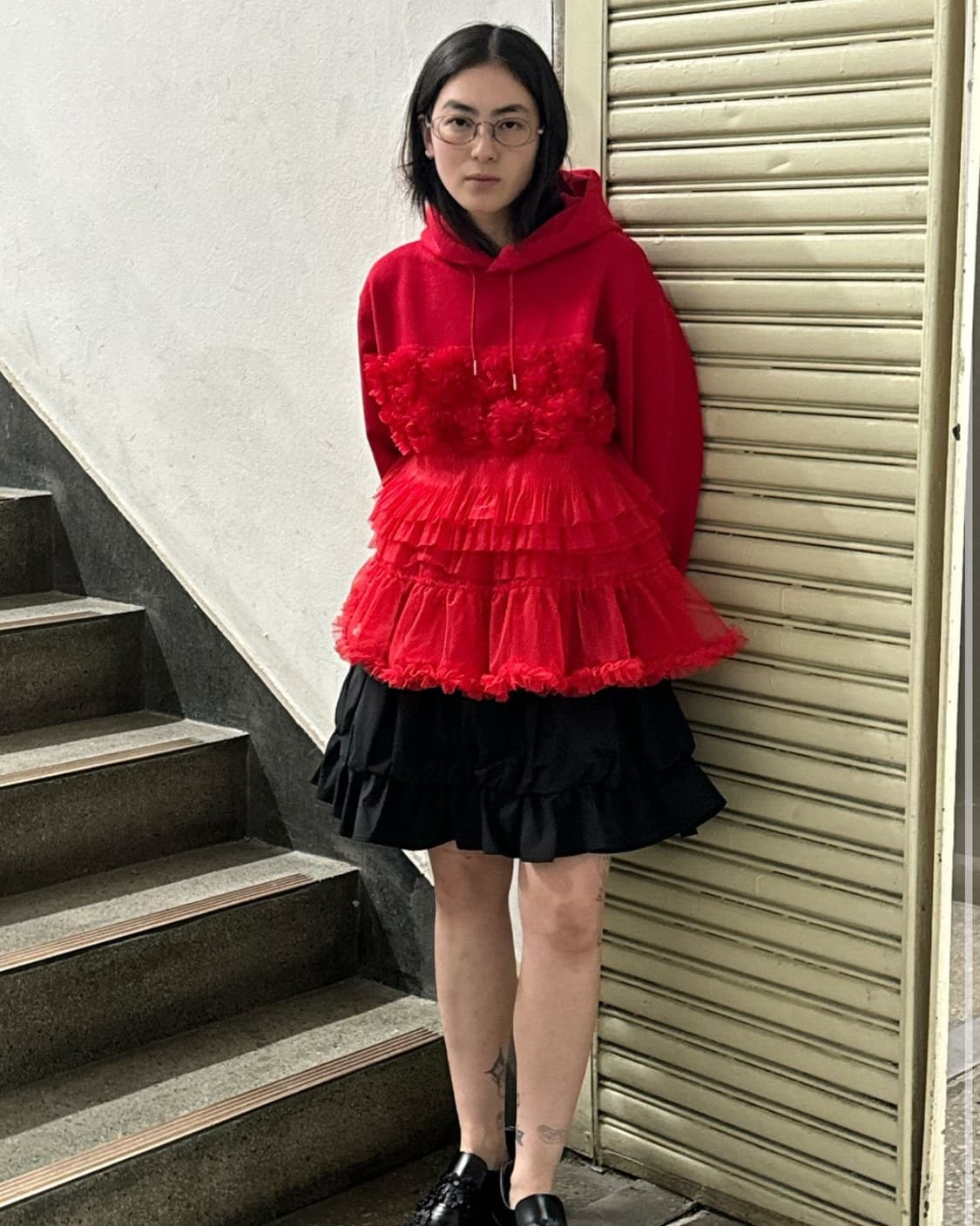 생긴스튜디오 로즈 심포니 후디 레드 상품이미지2