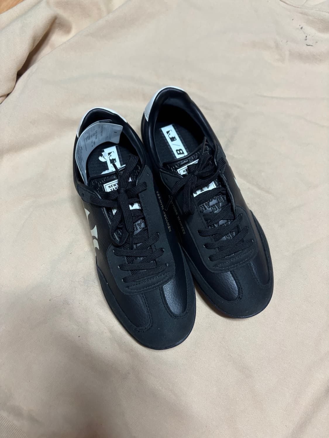 엠엘비 스니커즈 250 상품이미지1