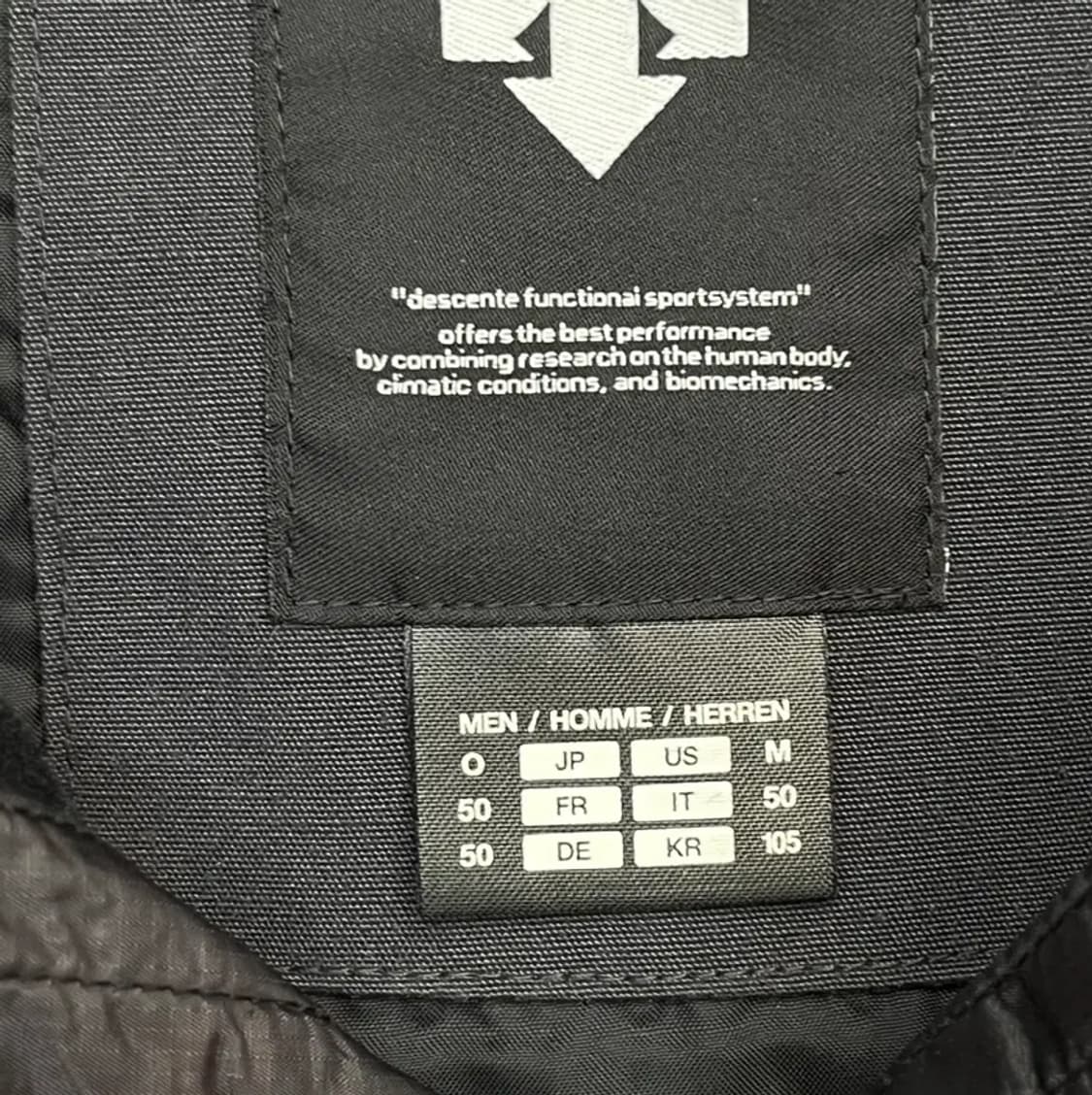 데상트 남성 스노우보드 패딩 울 자켓 (105) 상품이미지3