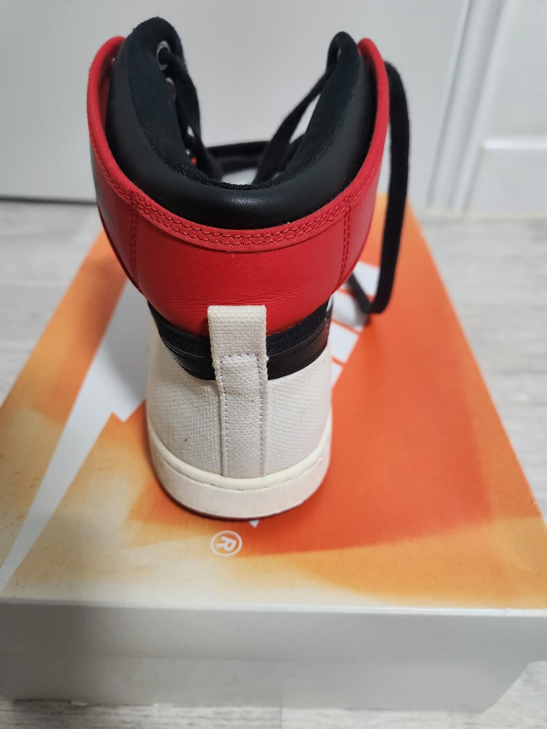 조던 1 KO 시카고 2021 (285cm 상품이미지9