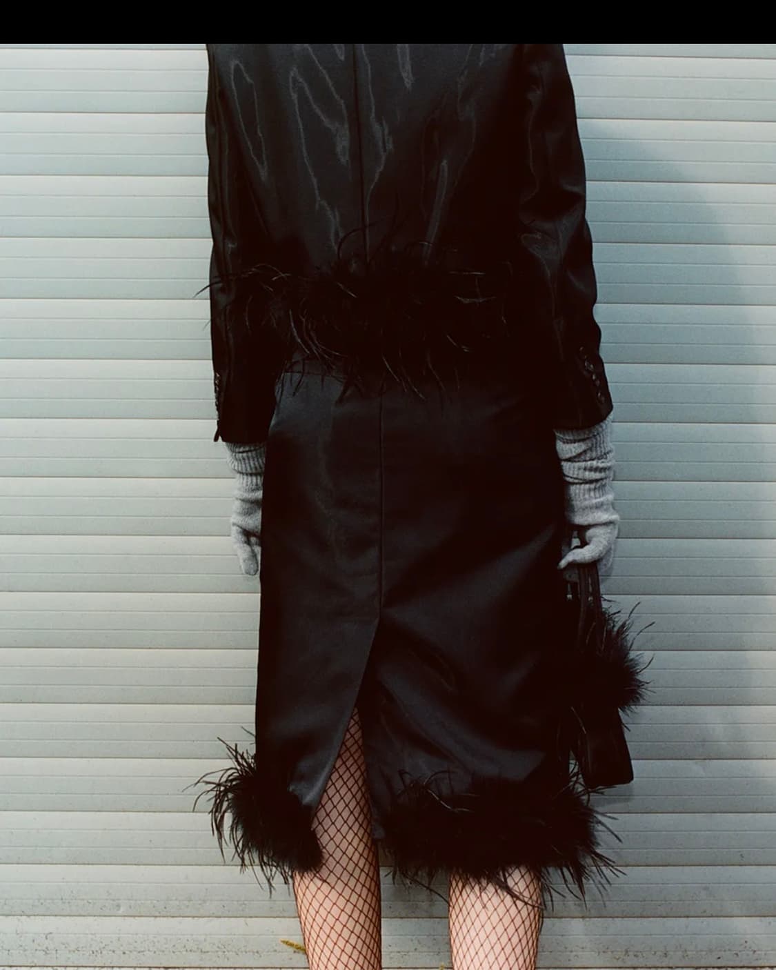 [새상품] 문선 타조 털 스커트 블랙 Ostrich Hair Skirt 상품이미지4