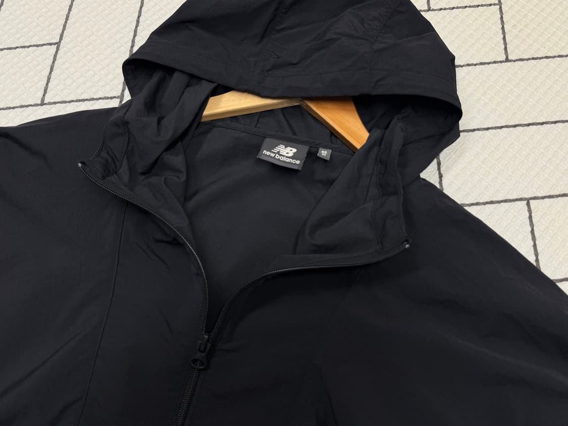 남성 95 M / 뉴발란스 아노락 바람막이 블랙 상품이미지3