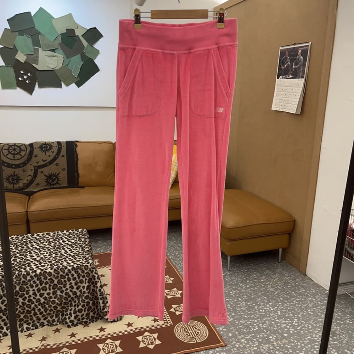 뉴발란스 Y2K 레트로 핑크 벨벳 트레이닝 팬츠 S C08910 상품이미지3