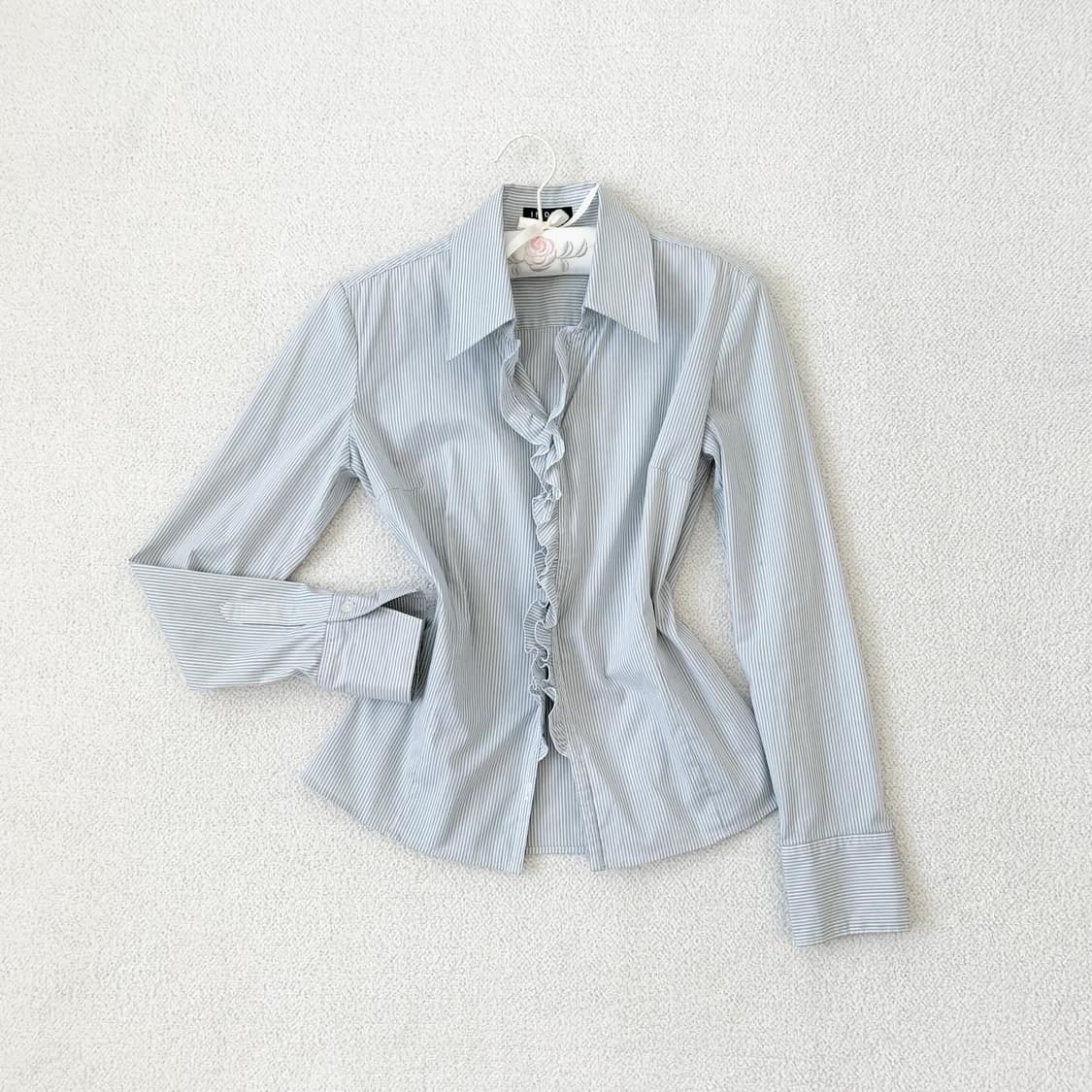 연그레이 스트라이프 미니프릴 셔츠 블라우스 상품이미지1