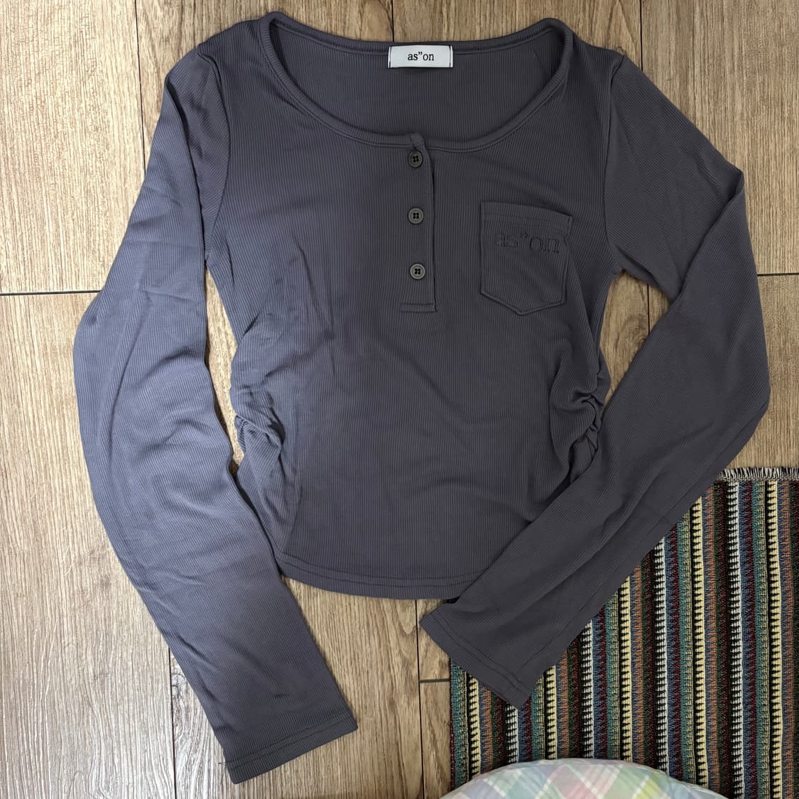 애즈온 기본티 상품이미지1