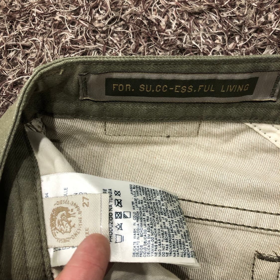 디젤 THAVAR  올리브 그린 슬림 데님 팬츠 상품이미지7