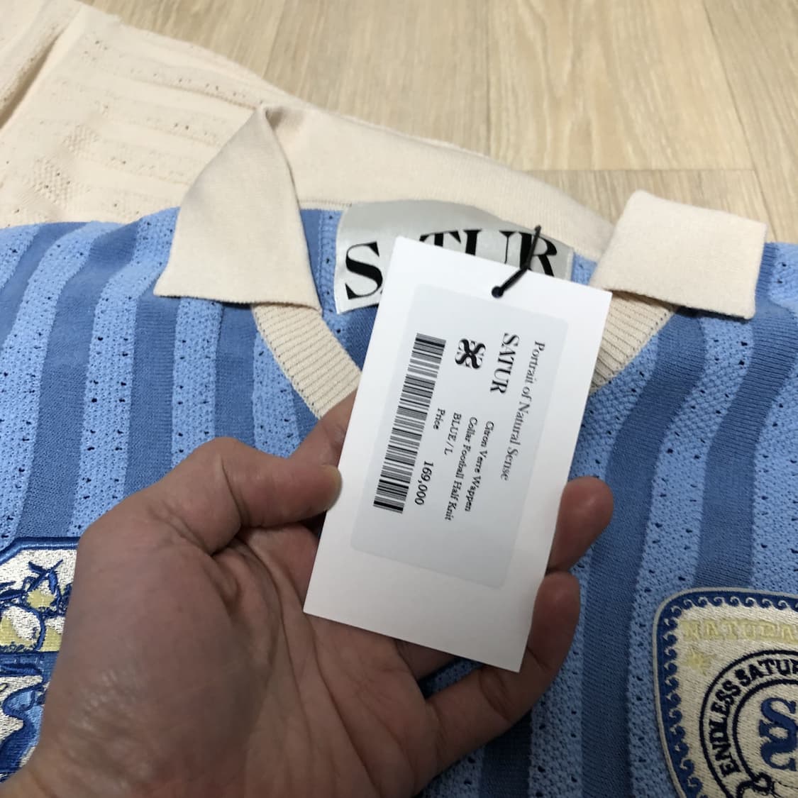 (L) 새상품 세터 SATUR 시트론 베르 와펜 칼라 풋볼 하프 니트 상품이미지3