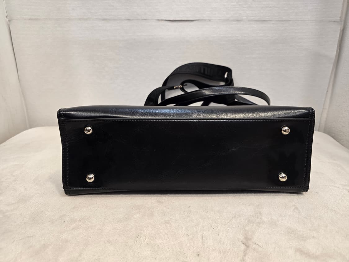 거의새거) 질바이질스튜어트 케미백 블랙 미디움 숄더백 크로스백 상품이미지9