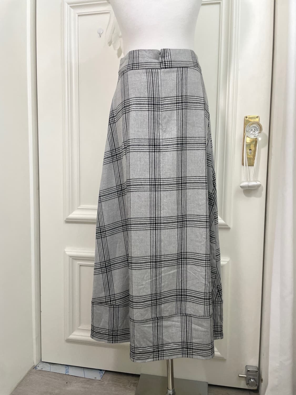 gray check glitter long flare skirt 상품이미지4