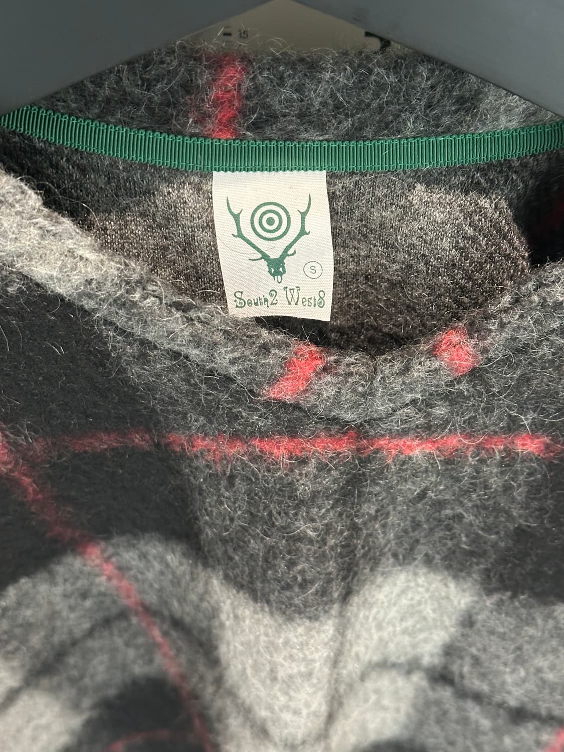 South2 west8 남이서팔 브이넥 모헤어니트 상품이미지3