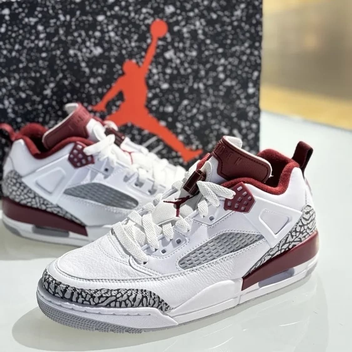 조던 스피자이크 로우 화이트 울프 그레이 250 상품이미지4