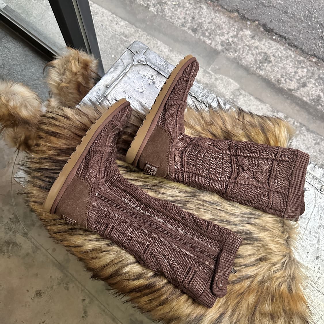 00s 브라운 어그 카디 니트 부츠 상품이미지2