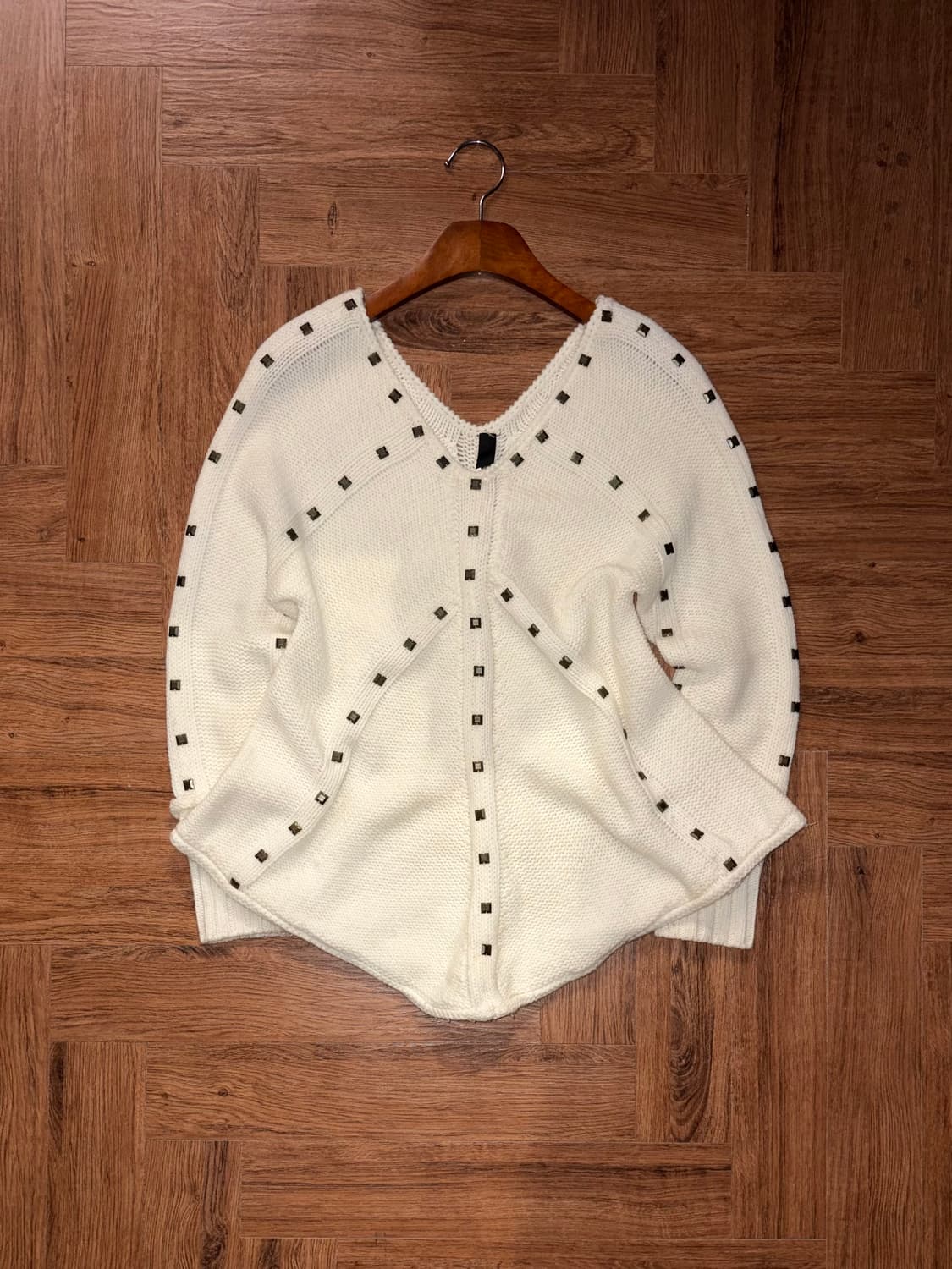 빈티지 스터드 디테일 니트 상품이미지4