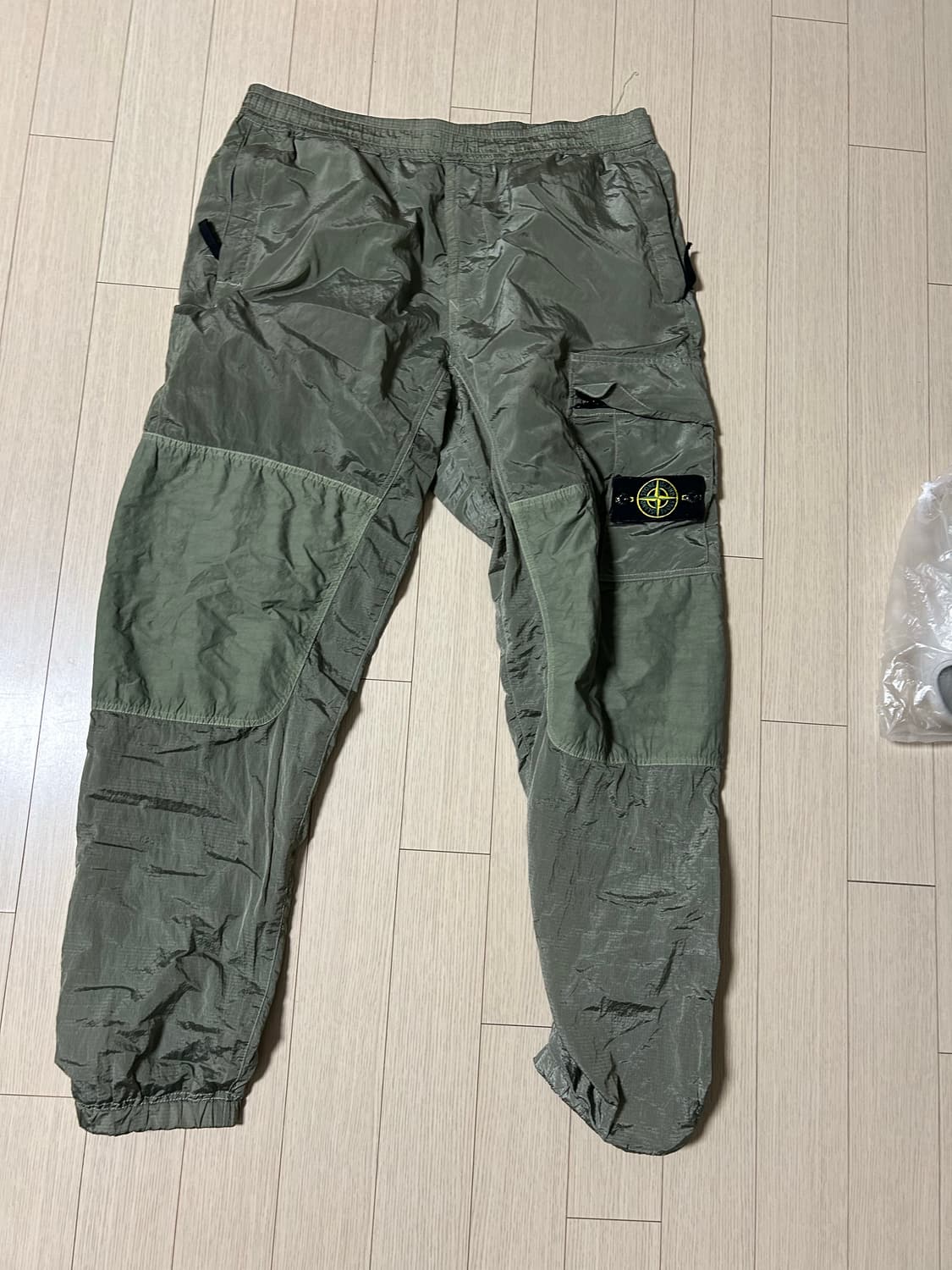 스톤아일랜드 19나일론립스탑카고바지 상품이미지2