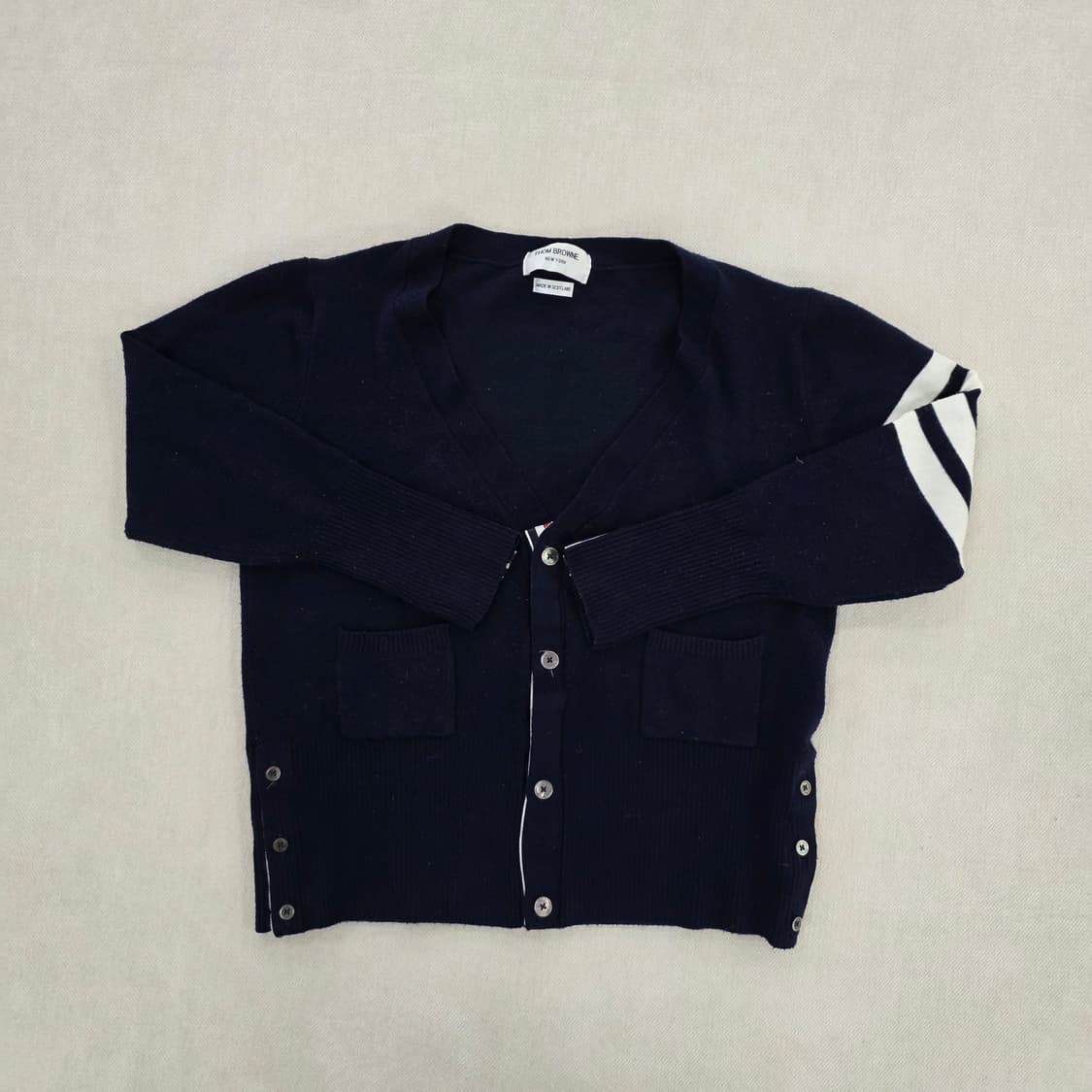 [실측확인] 고급 완장 클래식 브이넥 가디건 1229J 상품이미지1