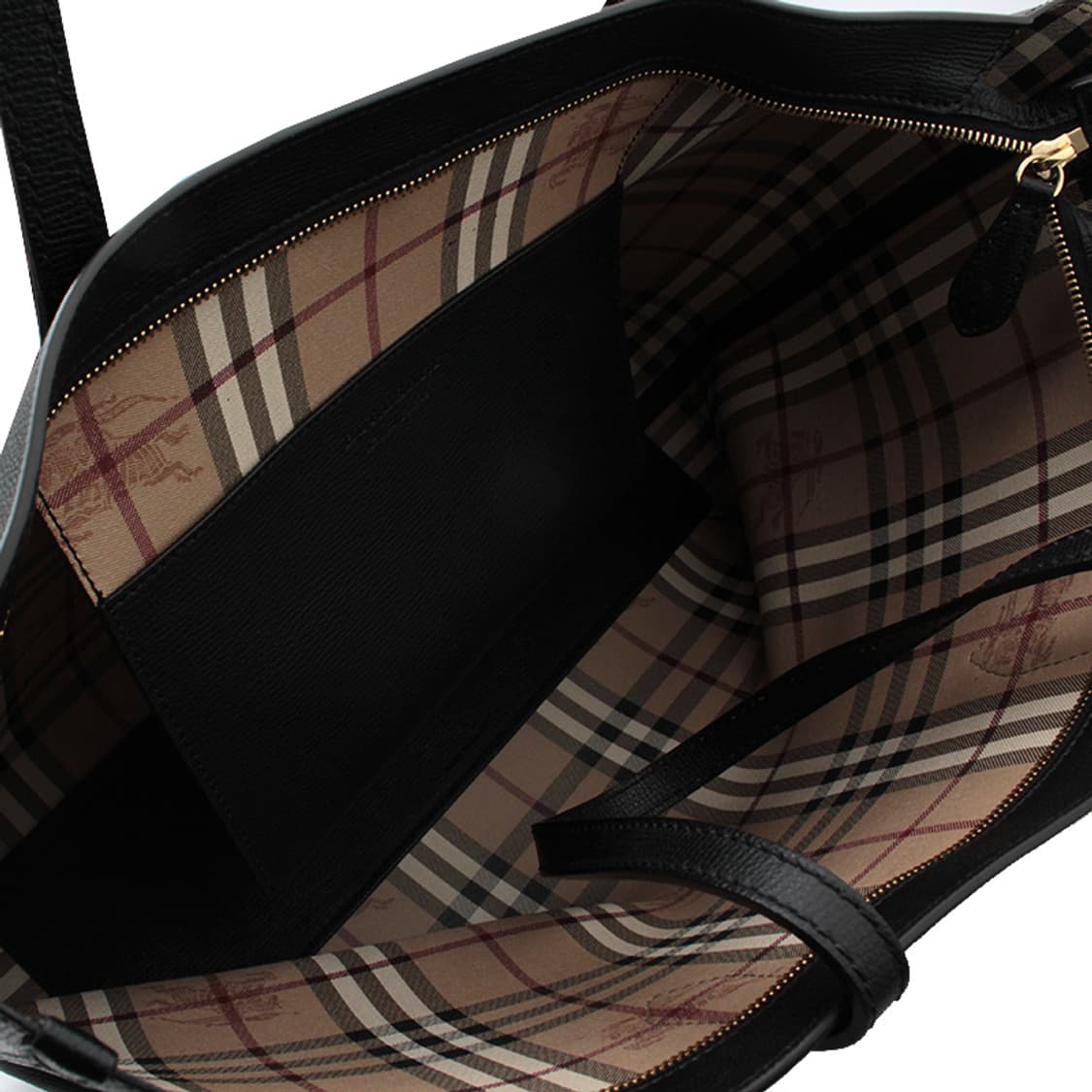 버버리 블랙 레더 체크 백참 쇼퍼백 상품이미지5