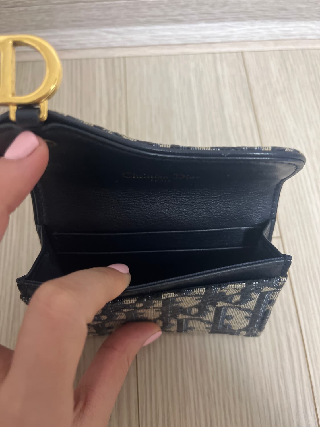 디올 지갑 상품이미지3