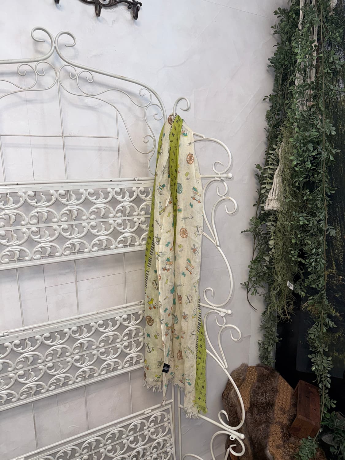 Metro City green toys pattern scarf  상품이미지4