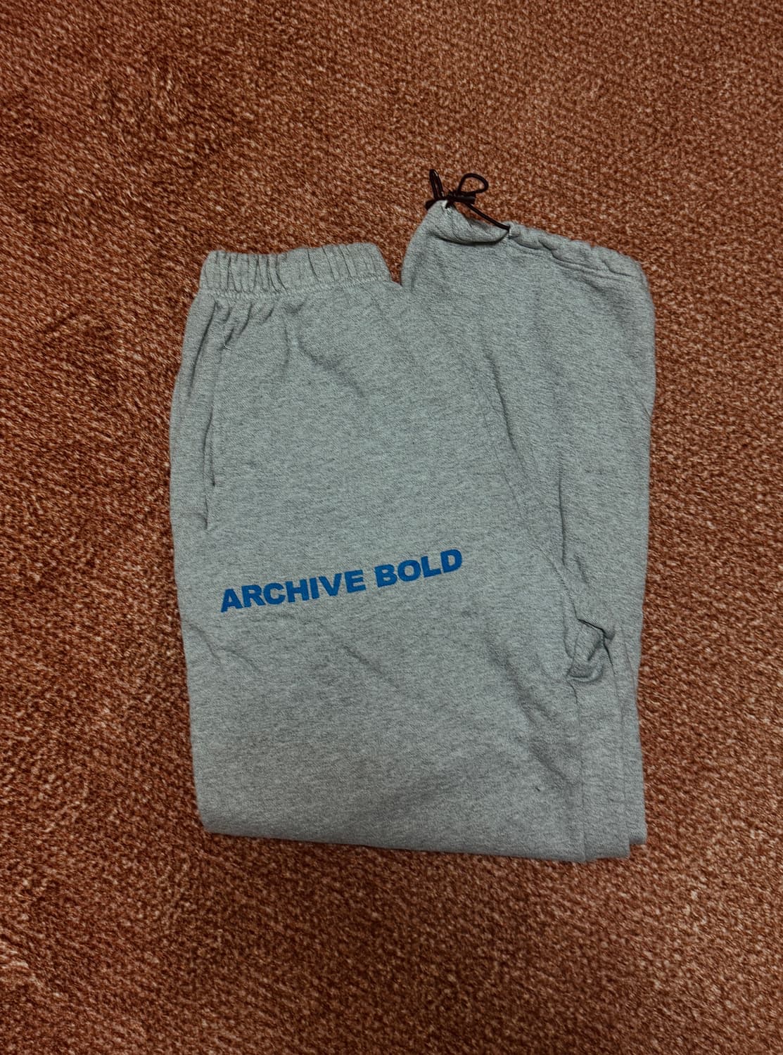 아카이브볼드 LOGO SWEAT PANTS 상품이미지1