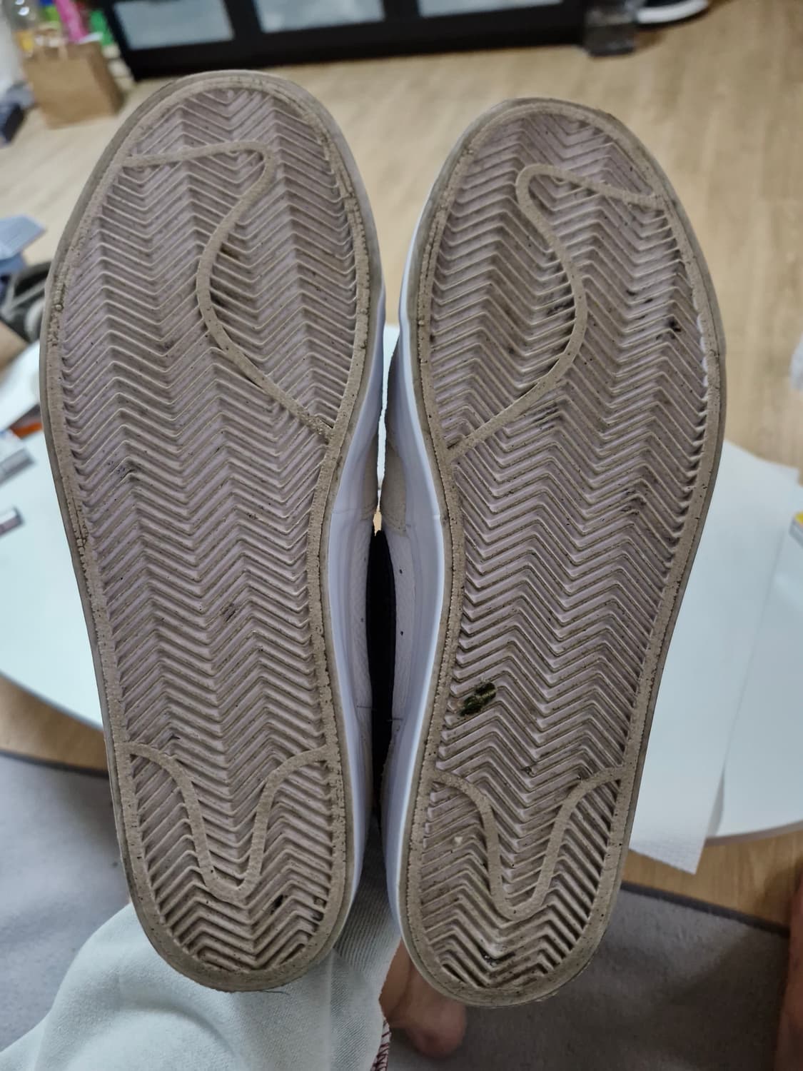 나이키 SB 줌 포고 화이트 스니커즈 275 상품이미지4