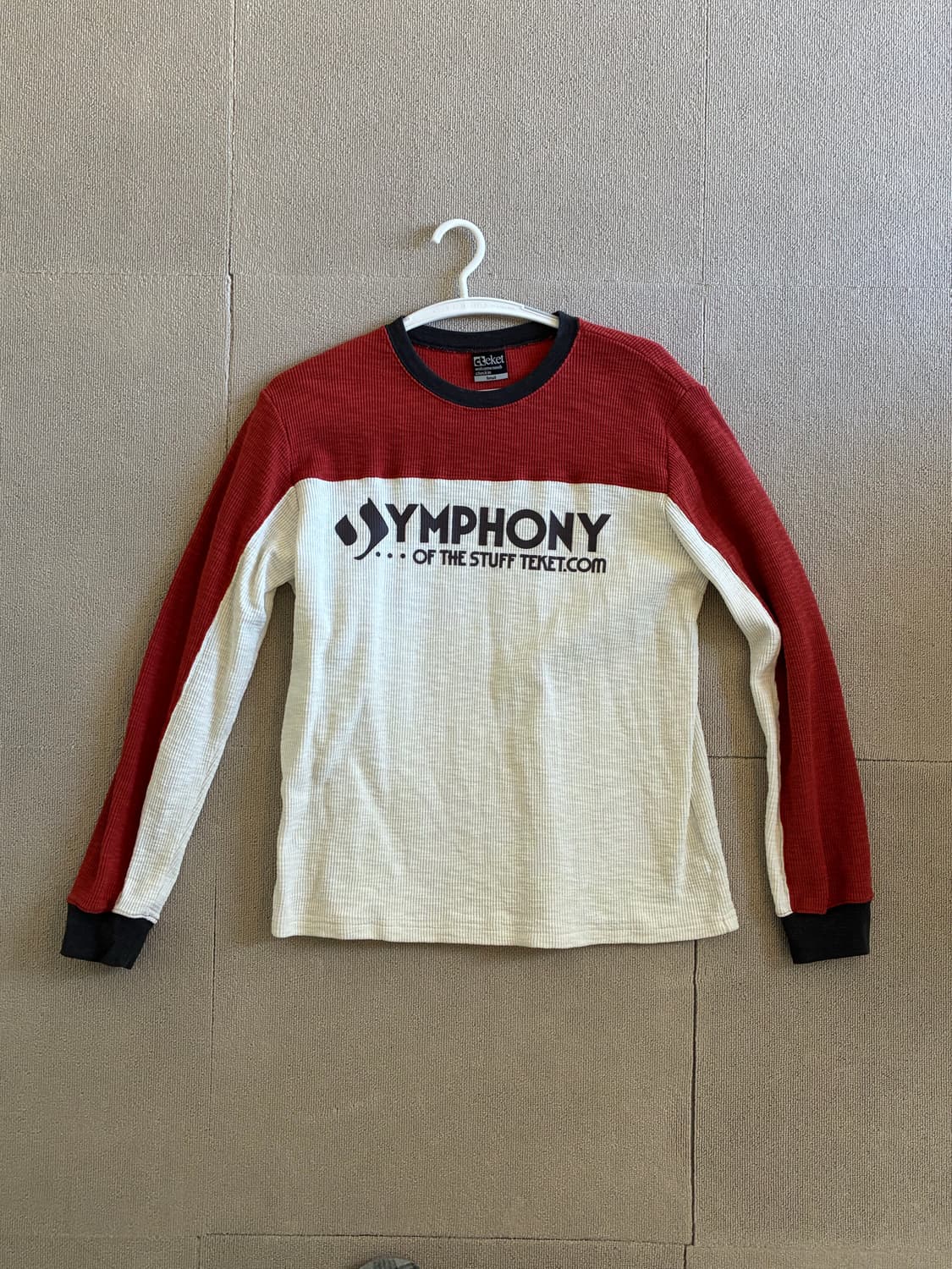 테켓 긴팔티셔츠 S 사이즈 상품이미지3