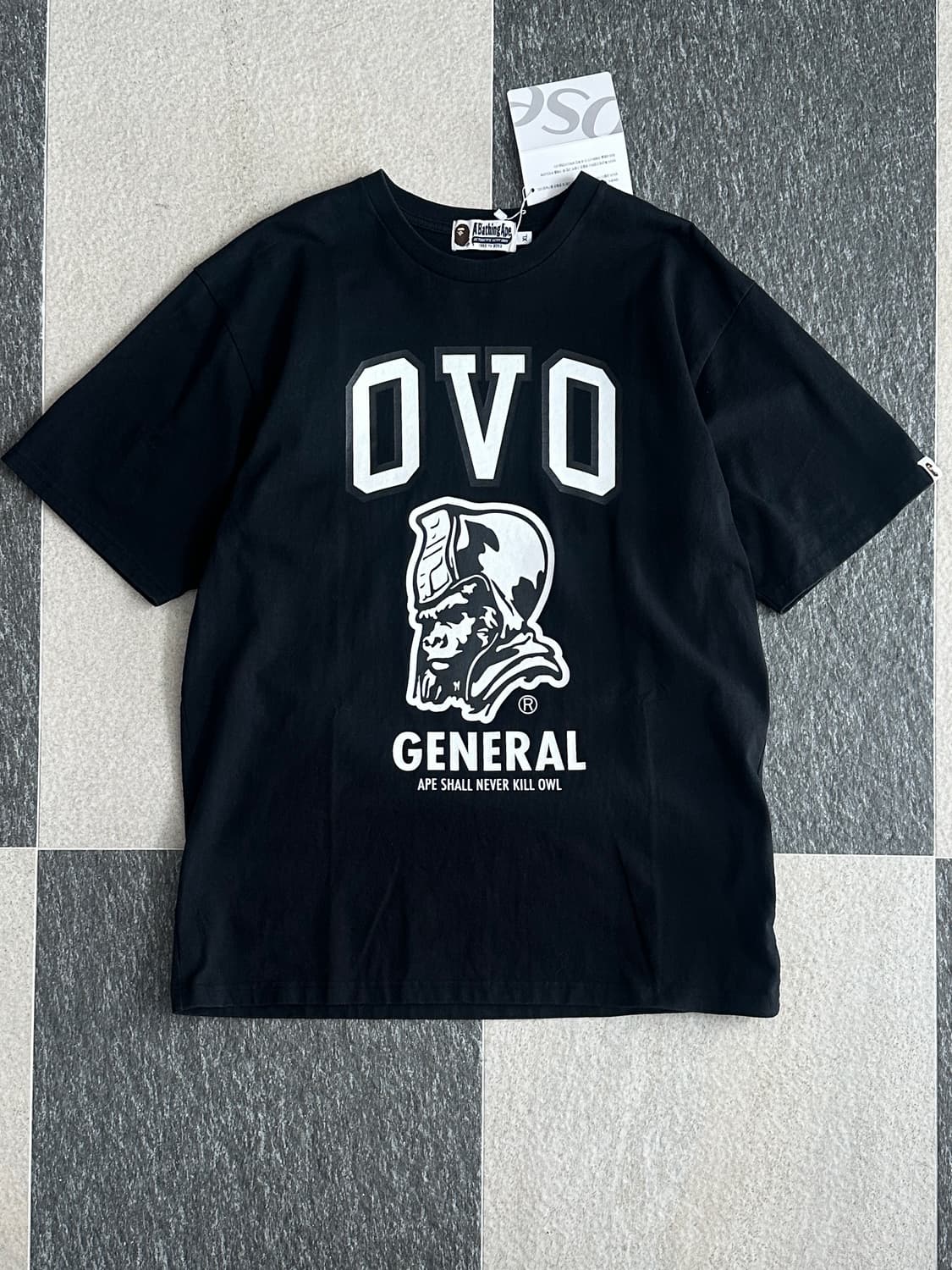 베이프XOVO 제너럴 빅로고 반팔 티셔츠  상품이미지1