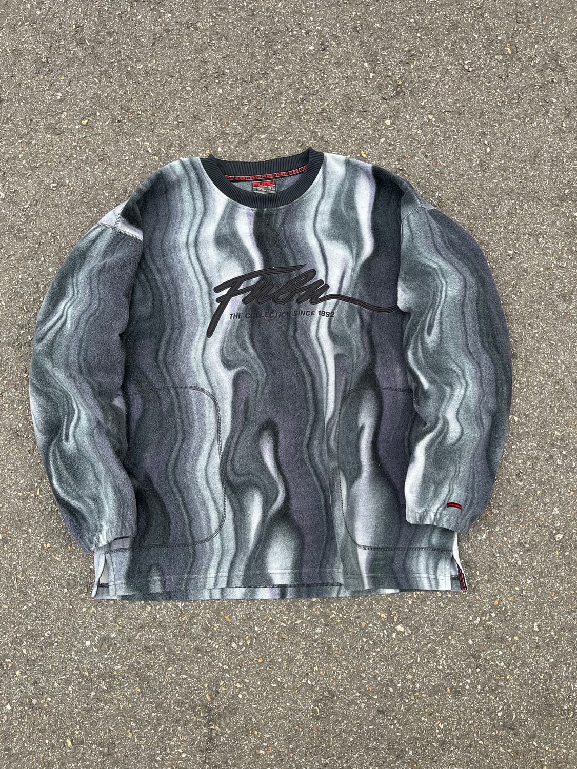 푸부 플리스 스웻셔츠 상품이미지1