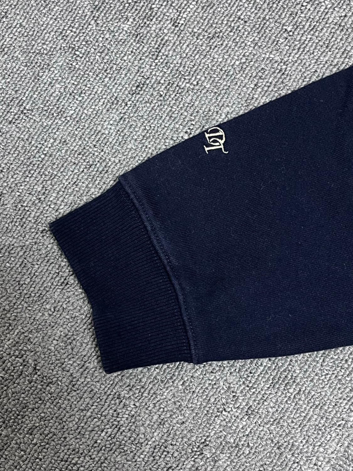 던스트 UNISEX SELFCARE SWEATSHIRT_DARK NAVY 상품이미지5