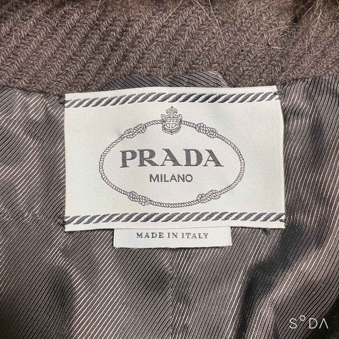 프라다 퍼 카라 숏코트 상품이미지4