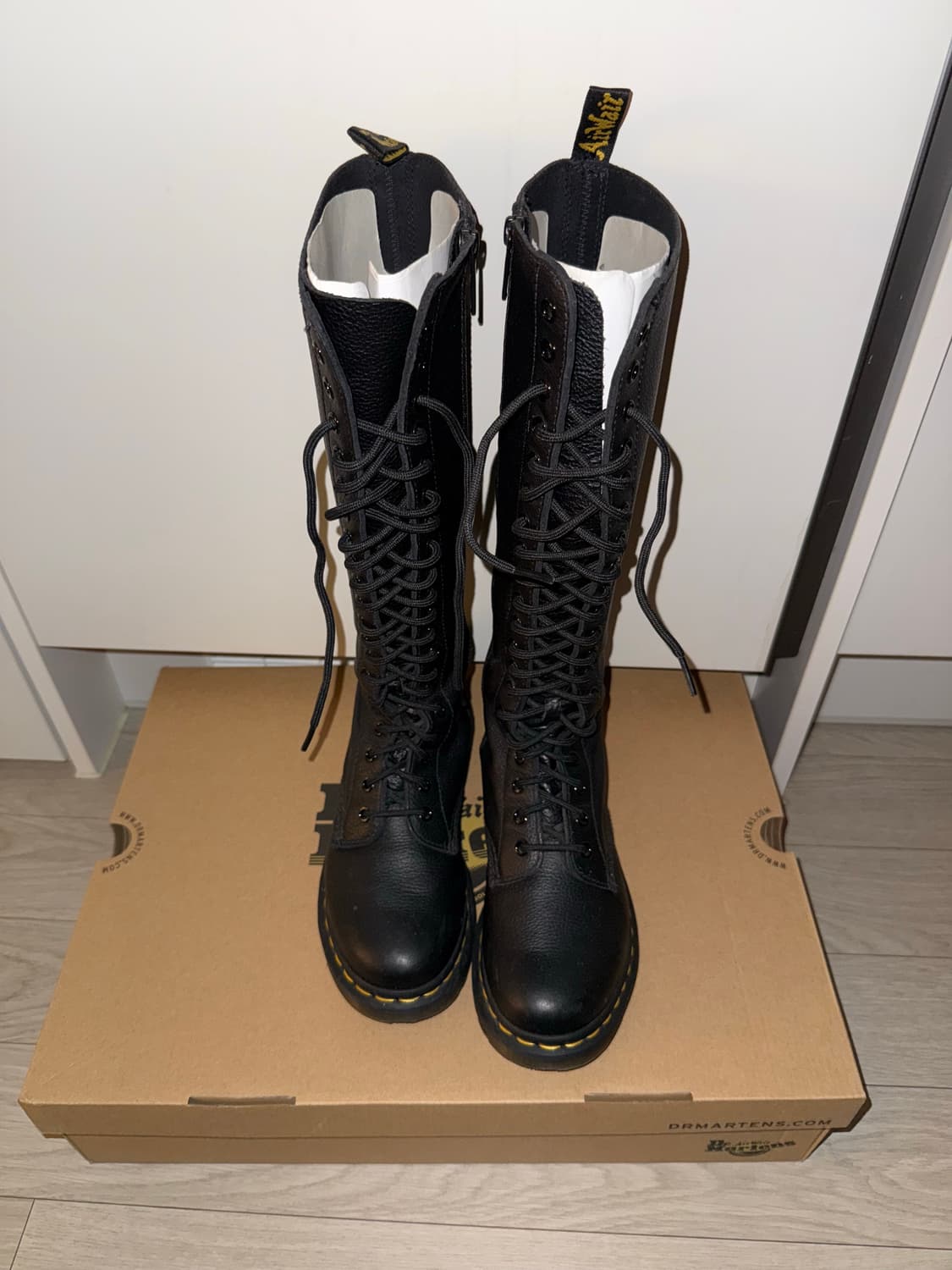 닥터마틴 1B60 버지니아 240 상품이미지1