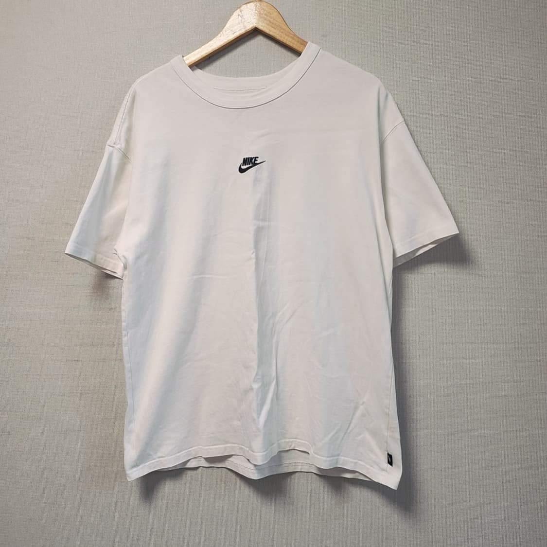 [XL] 나이키 에센셜 프리미엄 반팔티 상품이미지1