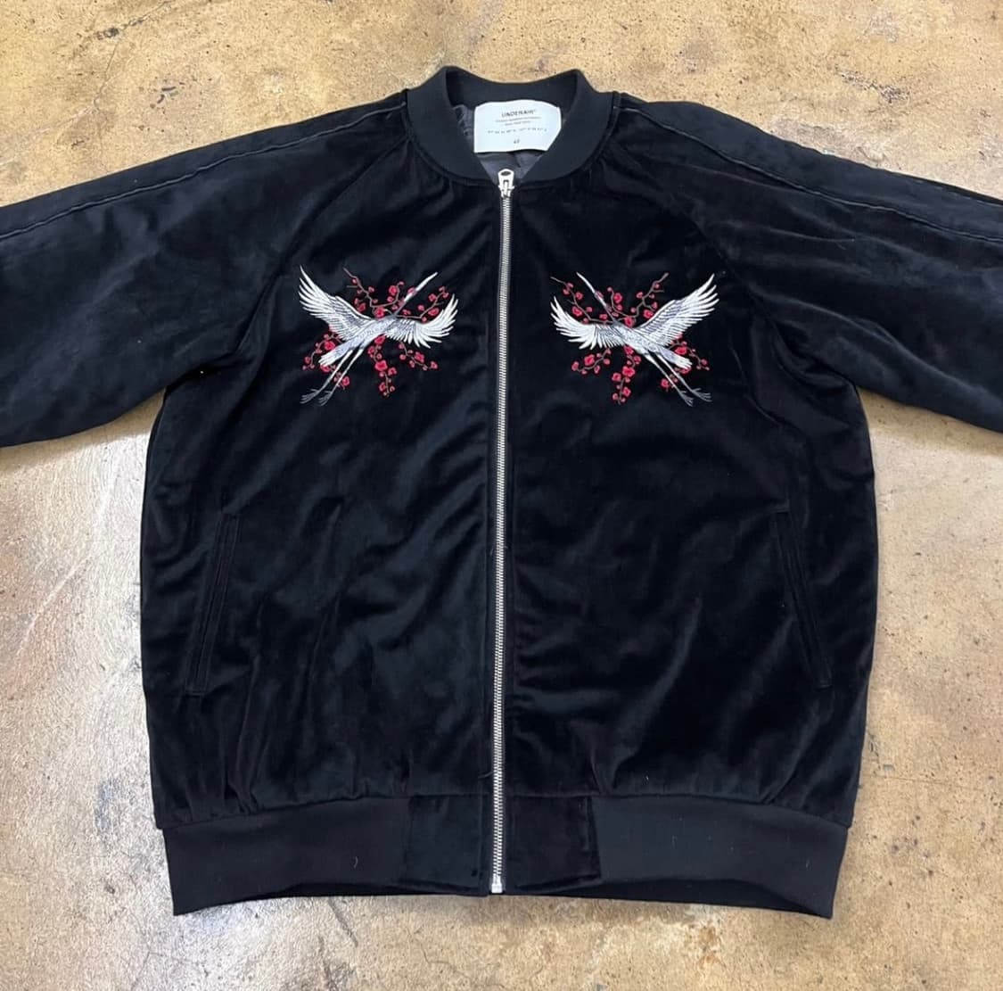 언더에어 자수 벨벳 스카쟌 자켓 b18 상품이미지3