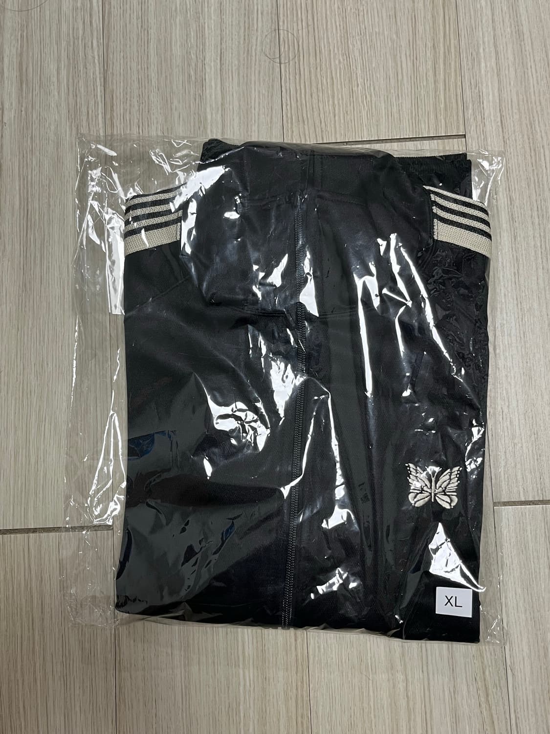 니들스 트랙자켓 XL 블랙화이트 새상품 상품이미지2